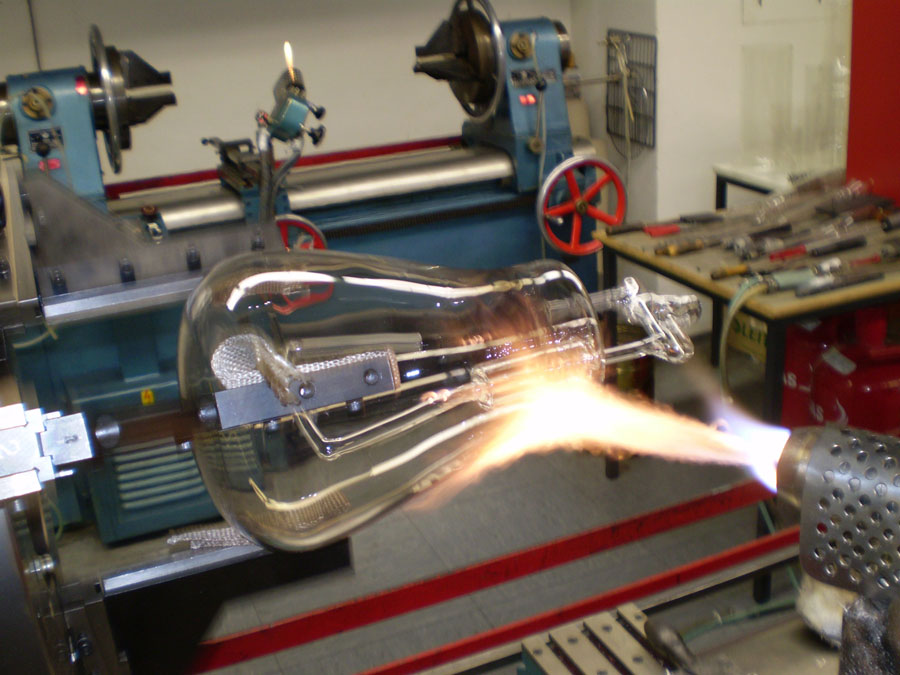 ion-1-lamp-blowing.jpg