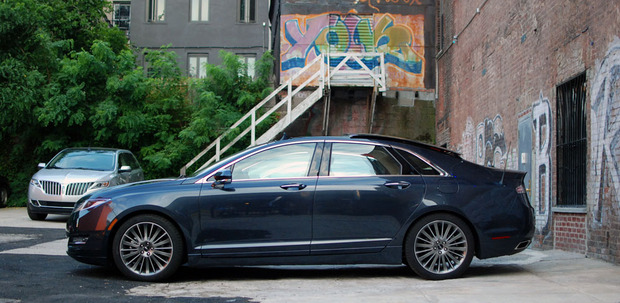 2013-lincoln-mkz-profile.jpg