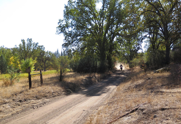 WC05-dirt-road.jpg