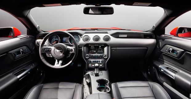 2015Mustang-dash.jpg