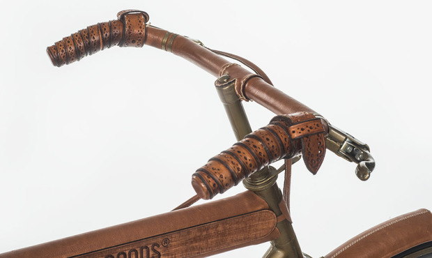 will-leather-goods-bike-3.jpg