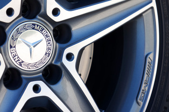 2015MercedesCclass-wheel.jpg