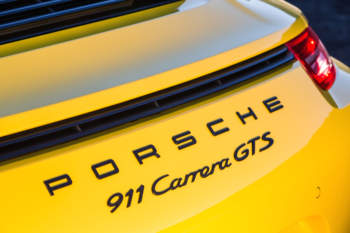 2015-porsche-carrera-gts-2.jpg