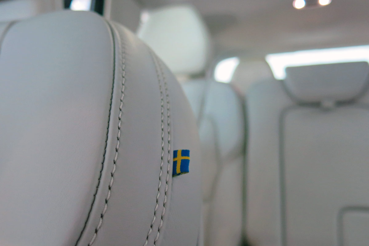 volvo-2015-xc90-interior-detail-last.jpg