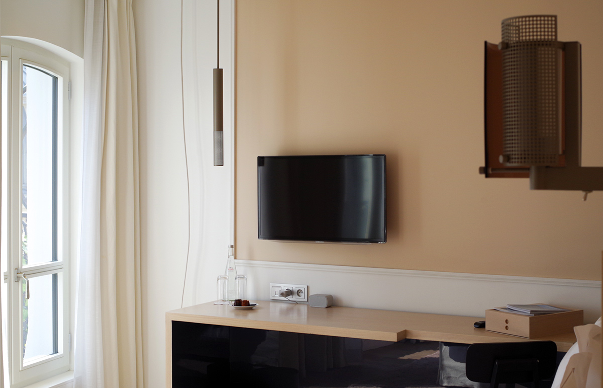 hotel-de-nell-review-paris-cool-hunting.jpg