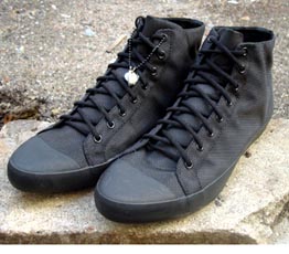 dkny_fetty_sneaker-44560