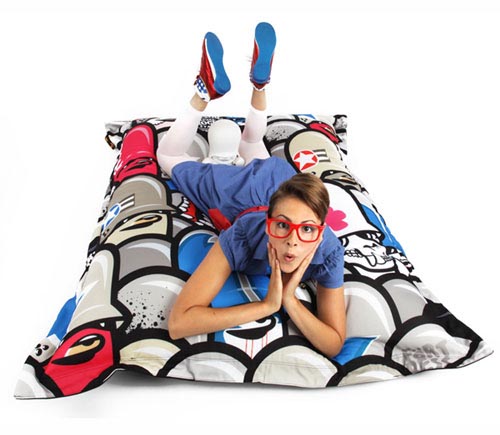 flyingfortress-pillow-56748