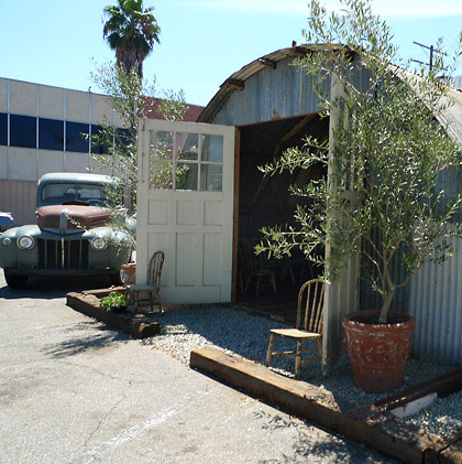 la-brea-thumb11-80817