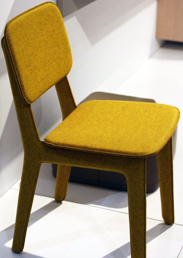 Ligne-felt-chair.jpg