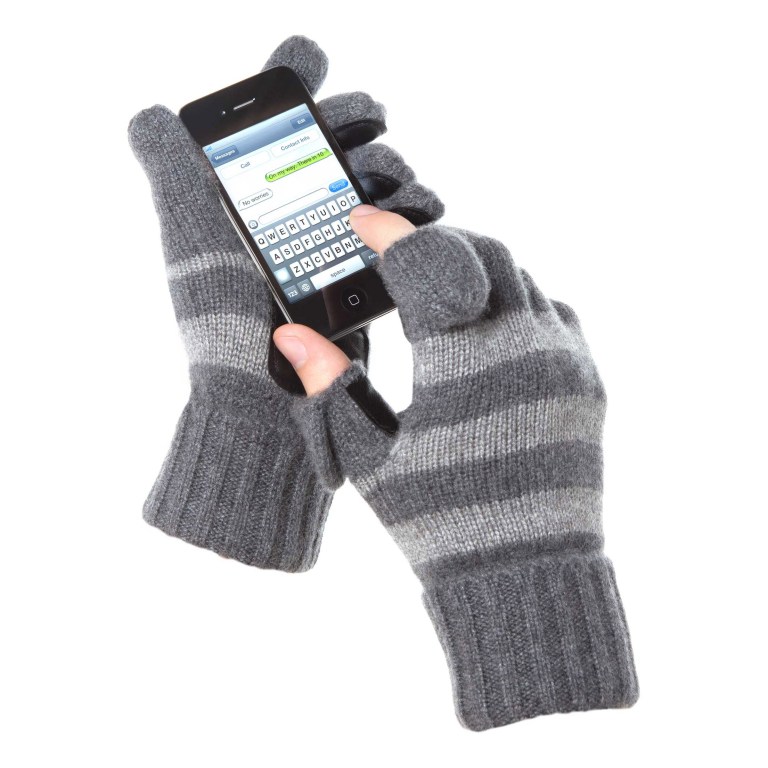 freehands-action-iphone-2-100171