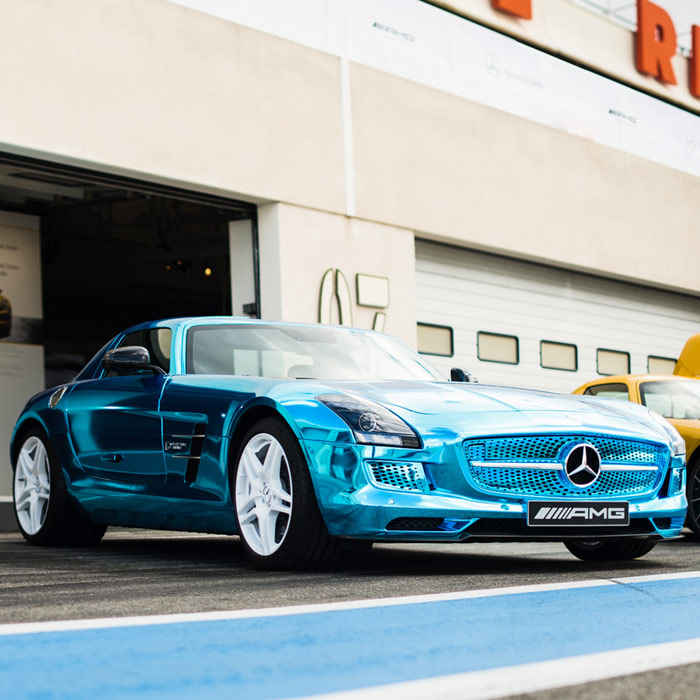 mercedes-benz-sls-e-cell-thumb-104369