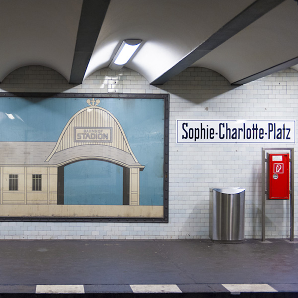 kate_seabrook_trains_th-104809