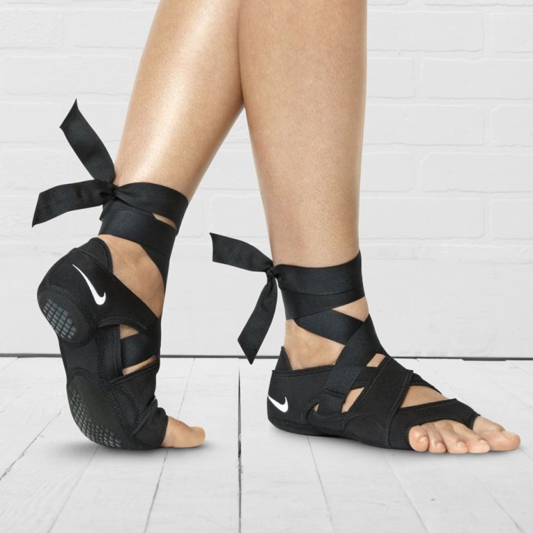 nike_studio_wrap_pack-104070