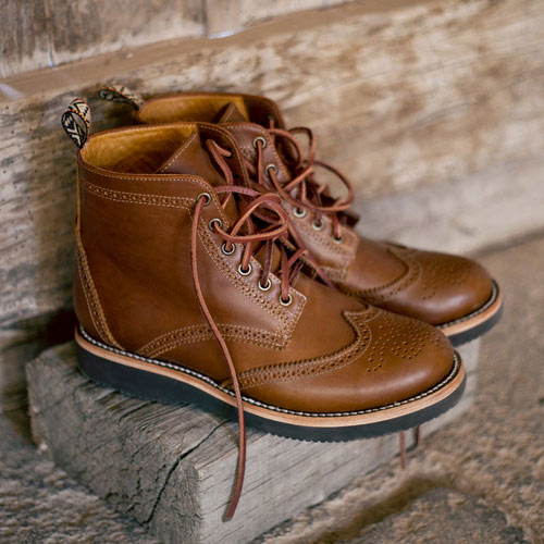 unmarked-boots-thumb-112617