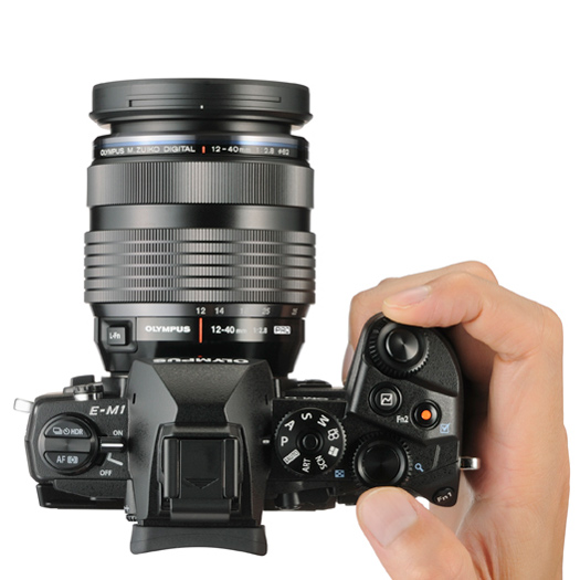 olympus-om-d-em-1-thumb-113314