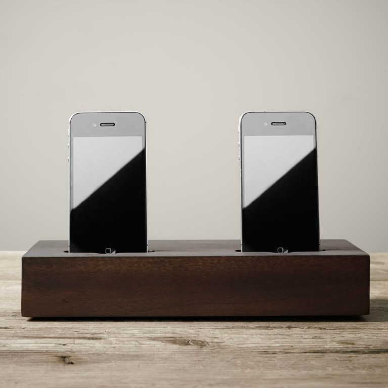 restoration-hardware-double-charger-117999