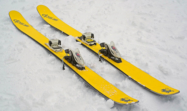 dps-skis-image3.jpg
