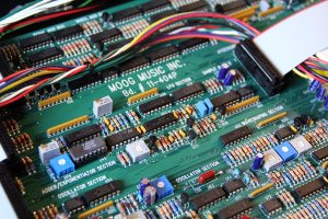 moog-music-factory-tour-hero-125048