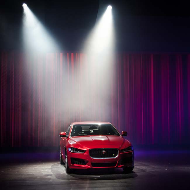 jaguarxe-unveil-thumb-132409