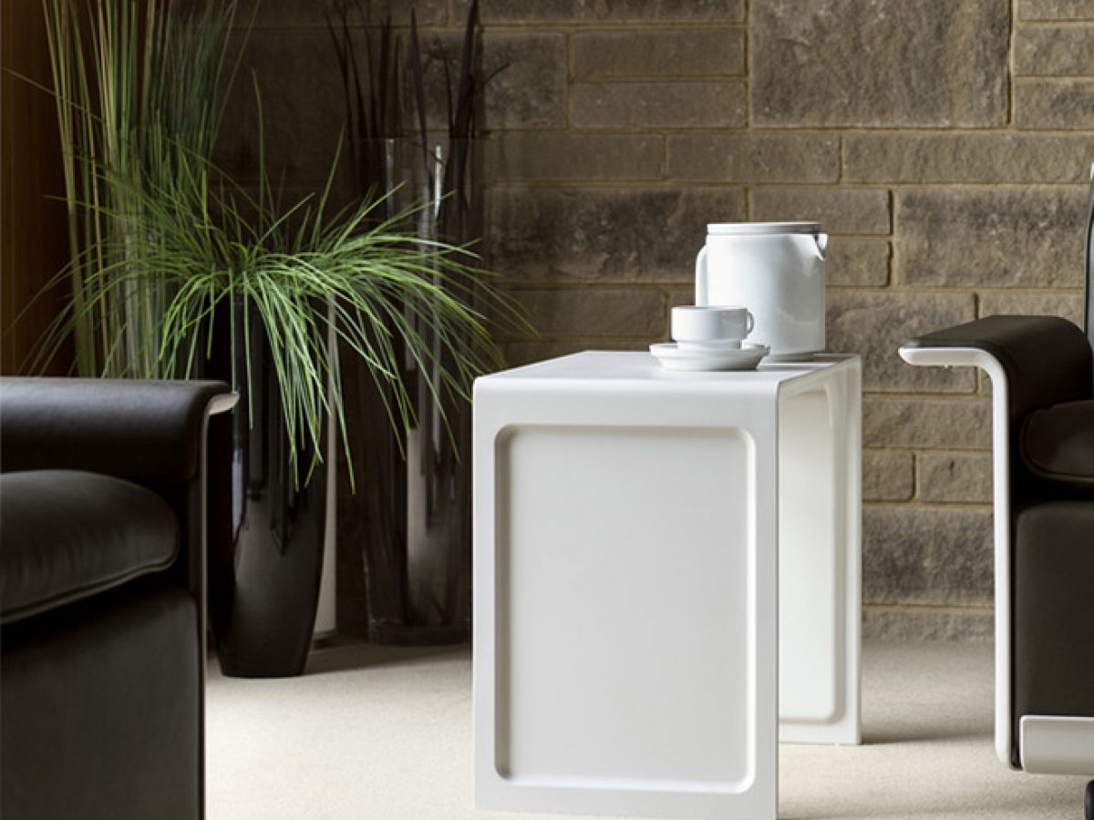 621 Side Table - COOL HUNTING®