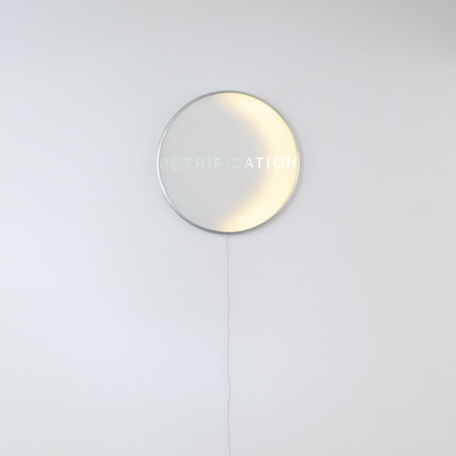 Ivan Clock ivan-navarro-eclipse-clock-4-135855 - COOL HUNTING®