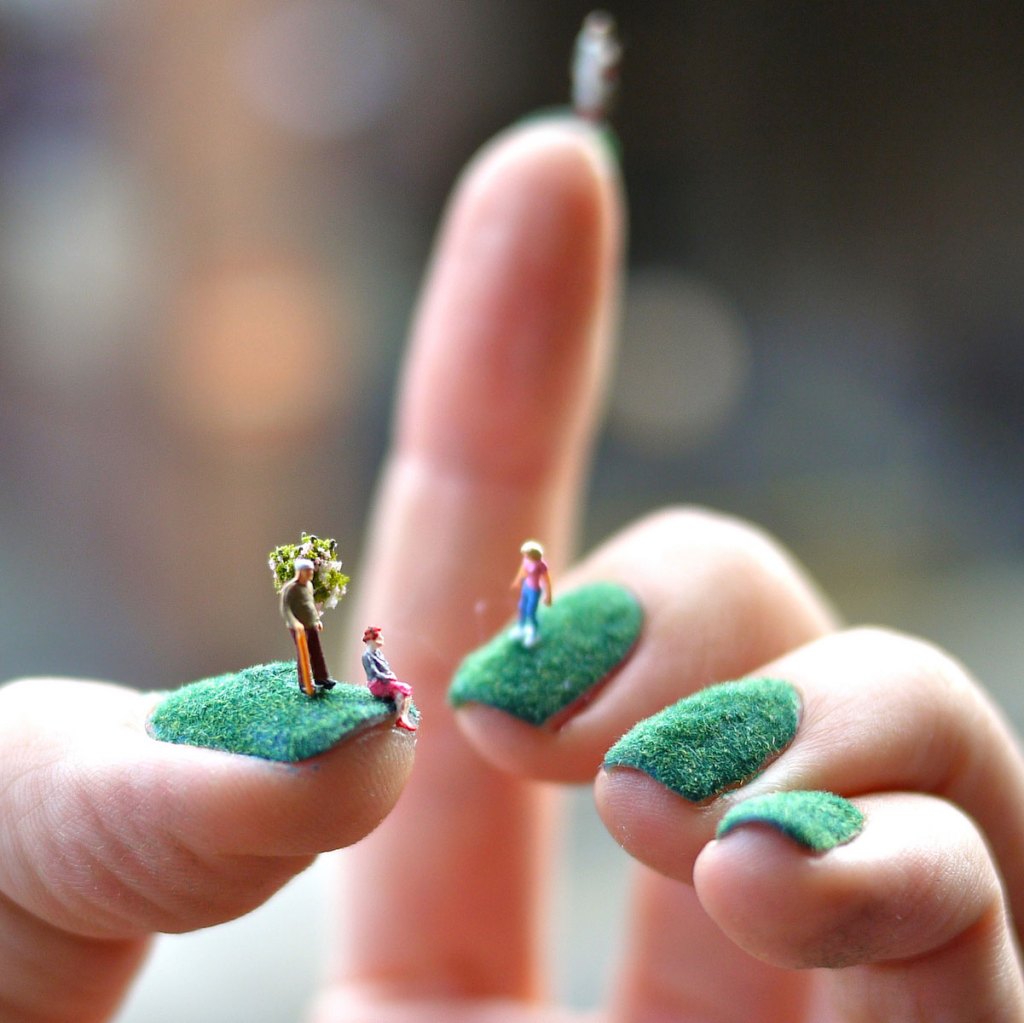 Cynthia Erivo and other Celebs With Wickedly Long Fingernails, image size:1024x1023