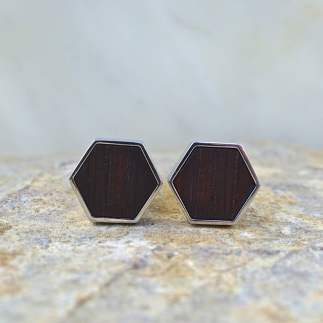 wine-cufflinks-142023