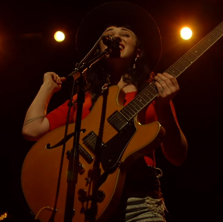 hiatus-kaiyote-molasses-live-142455