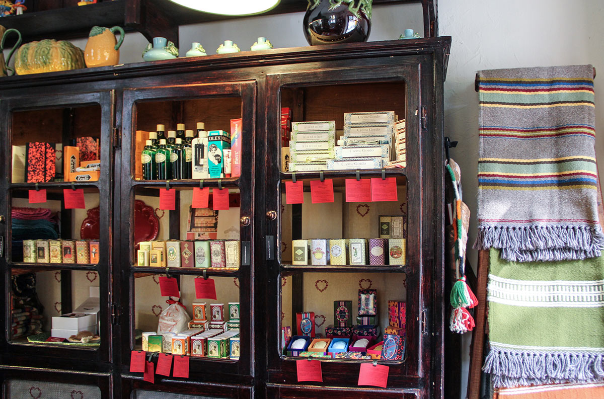 mercearia-portuguesa-macau-portugues-goods-china.jpg