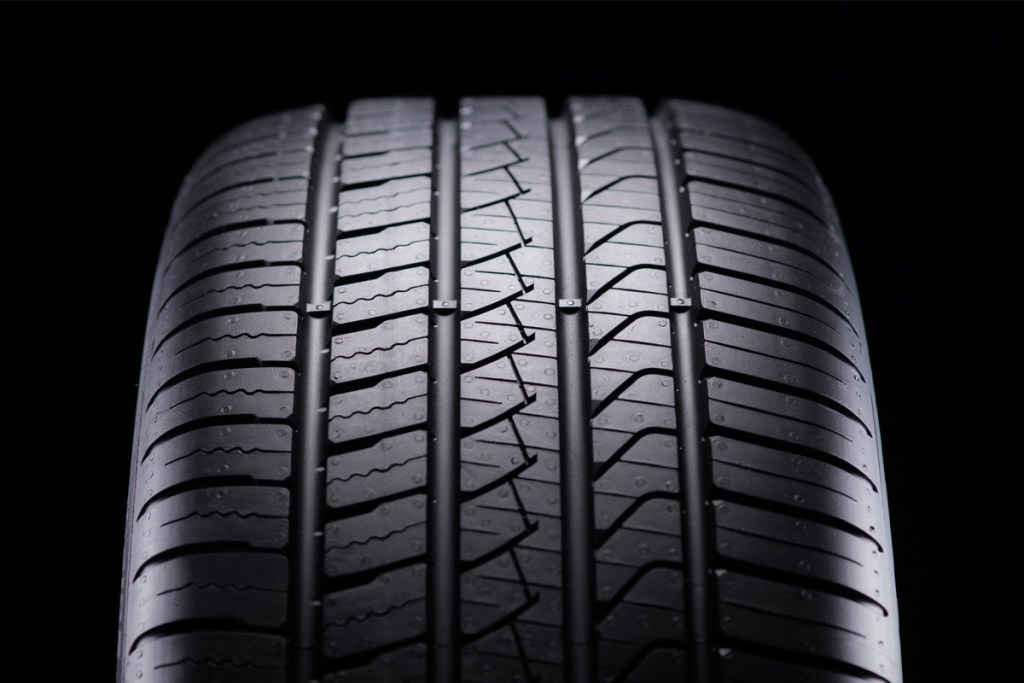 pirelli_p_zero_hero-142284