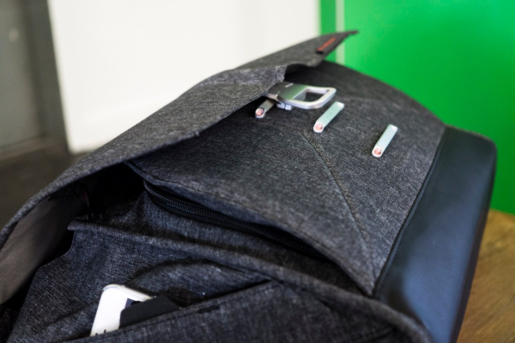 peak_design_everyday_messenger-4-144946