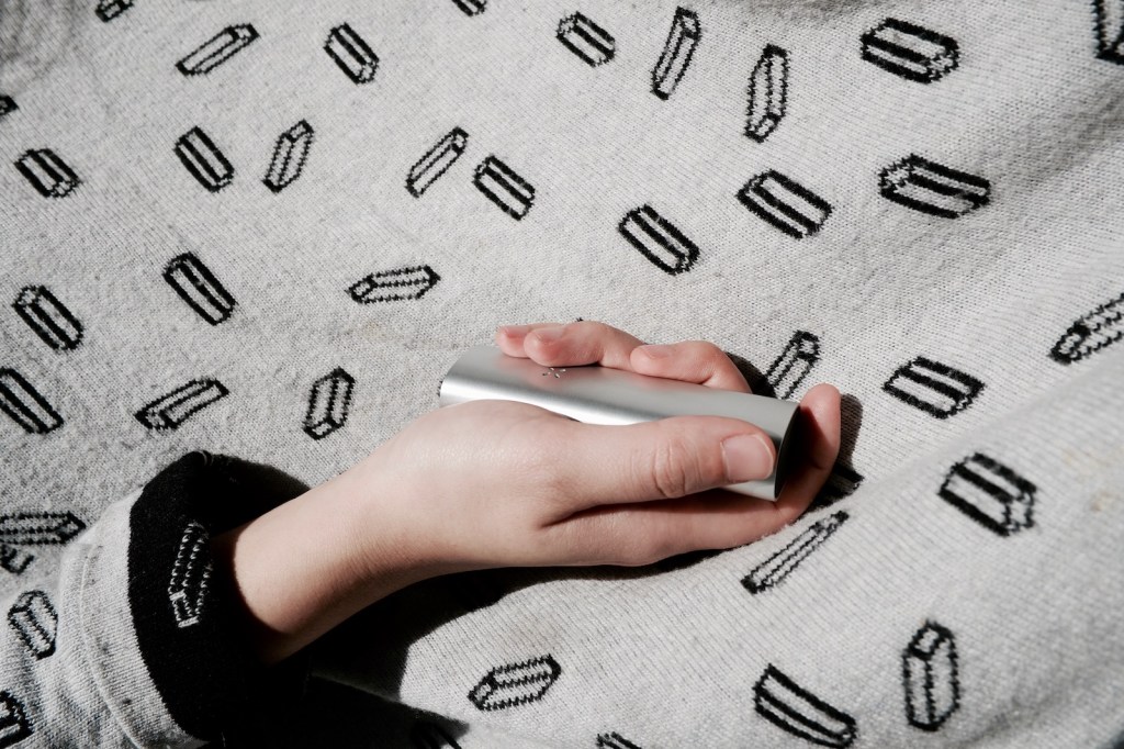 pax-vapor-silver-hero-146332