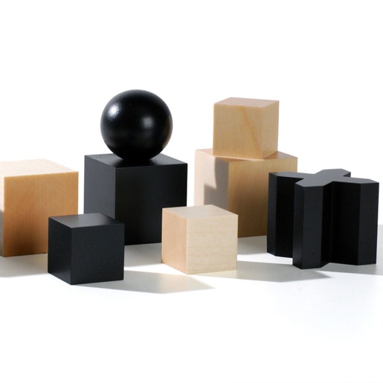 wooden-naef-bauhaus-design-modern-chess-piece-set-chessmen-with-board-2_2-146331