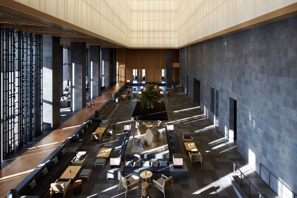 aman-tokyo-lobby-01-147062