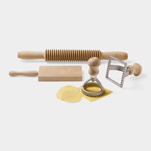 110469_a2_eataly_pasta_tool_set-146033