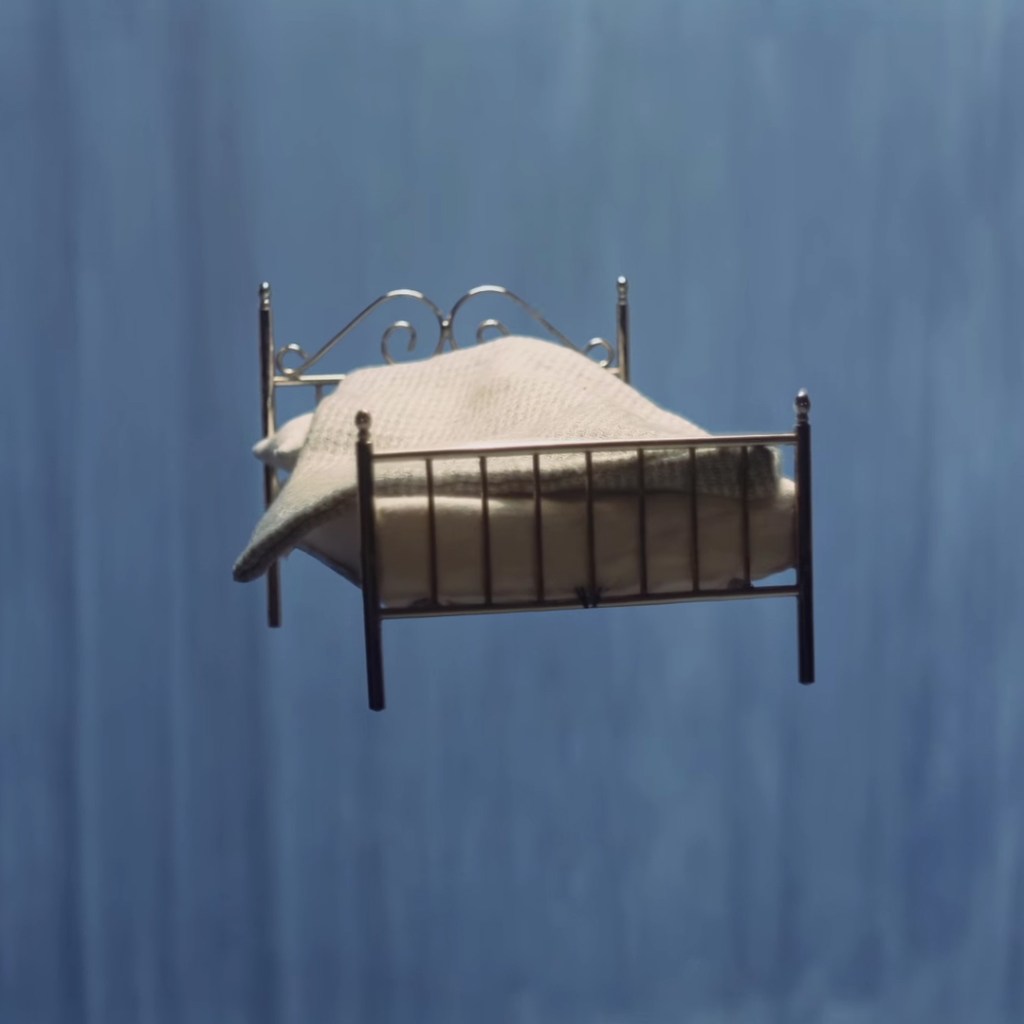 ezra-furman-ordinary-life-music-video-147913