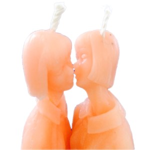 kissing_girls_candle_02-148223