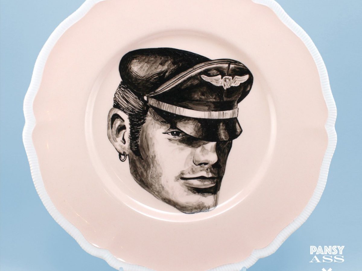 レア　tom of finland コラボ　クッションカバー large-88-1200x900.jpg