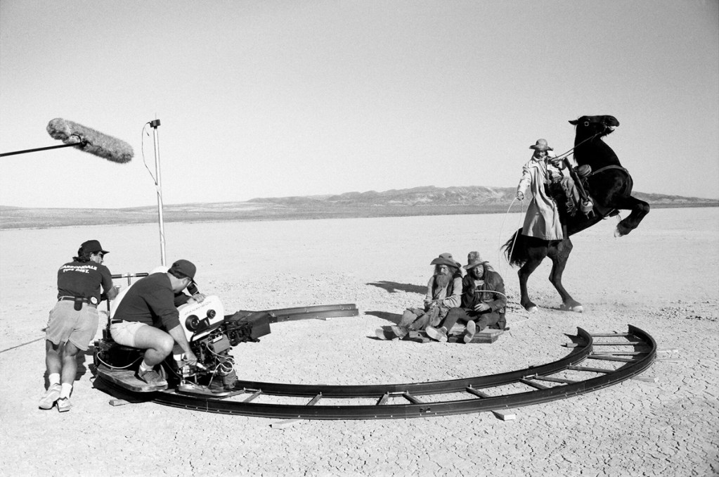 behind_the_scenes_cannes_01-149650