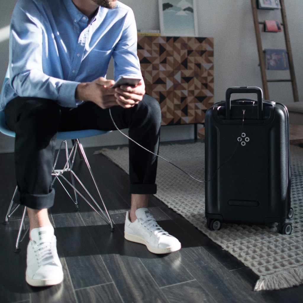 bluesmart-black-edition-thumb-150152