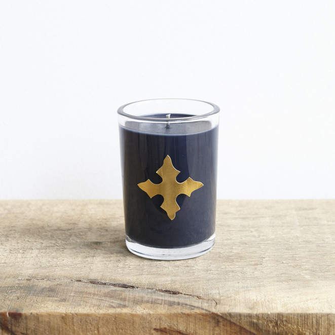 beatrice-valenzuela-minimalist-candle-149710