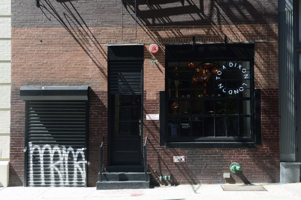 tom_dixon_howard_st_store_hero-151278