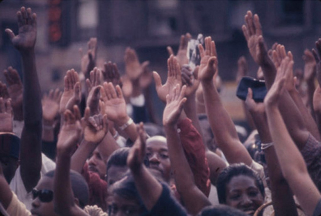 gordon-parks-untitled-harlem-151701