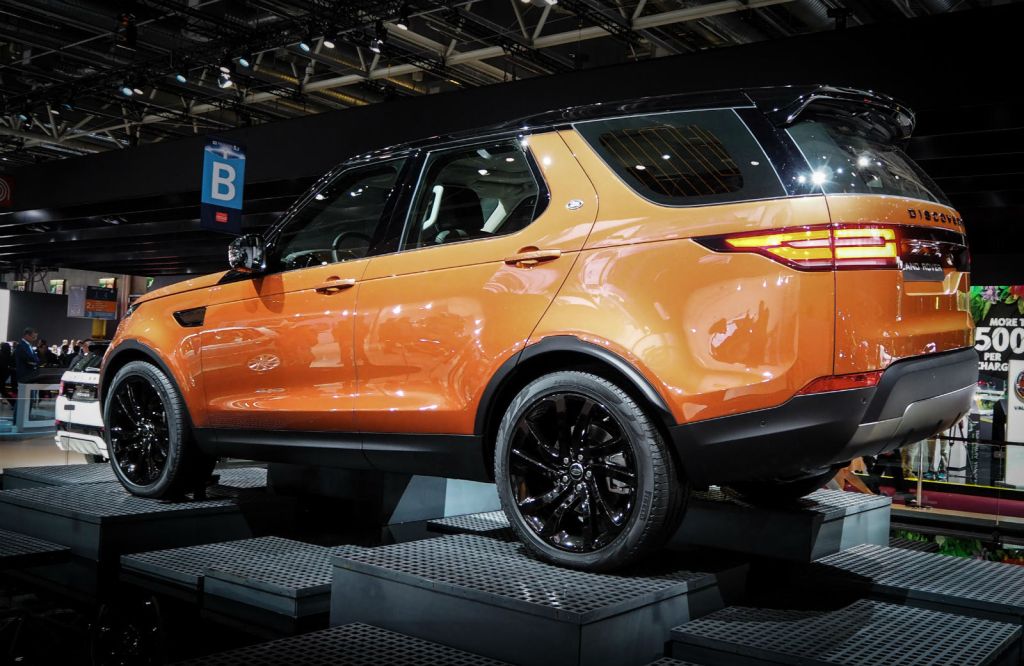 land-rover-discovery-01-152433