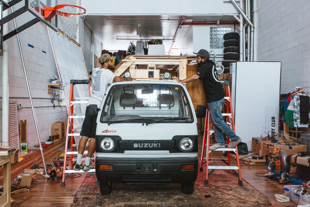 madbury_microsoft_surface_hero_new-152947