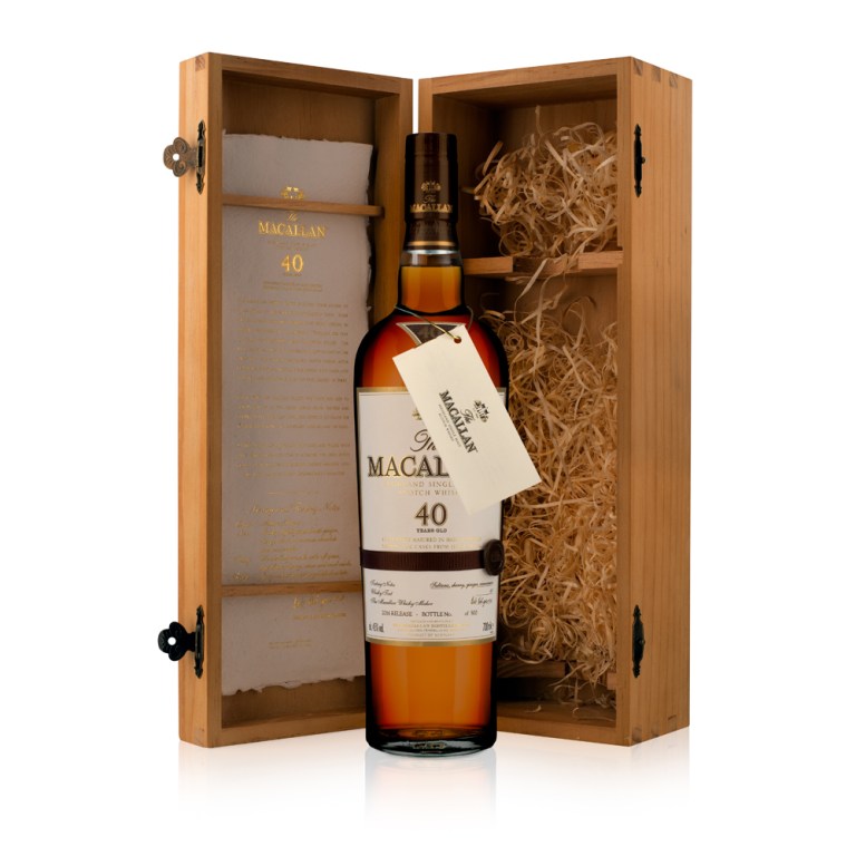 the-macallan-40-years-old-01-153725