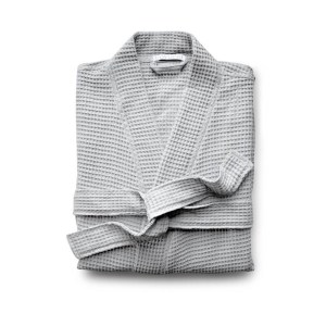 coyuchi-waffle-robe-grey-trnk-154167
