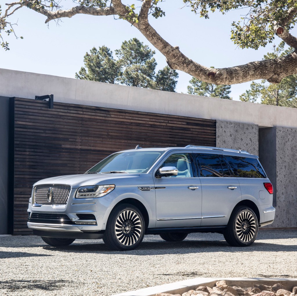 lincoln-navigator-lead-155348