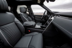 land-rover-discovery-interior-2-154911