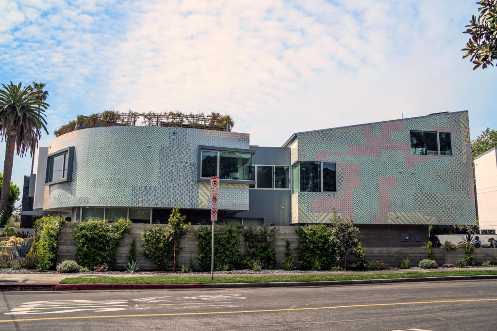 741-californiapic-01-156224